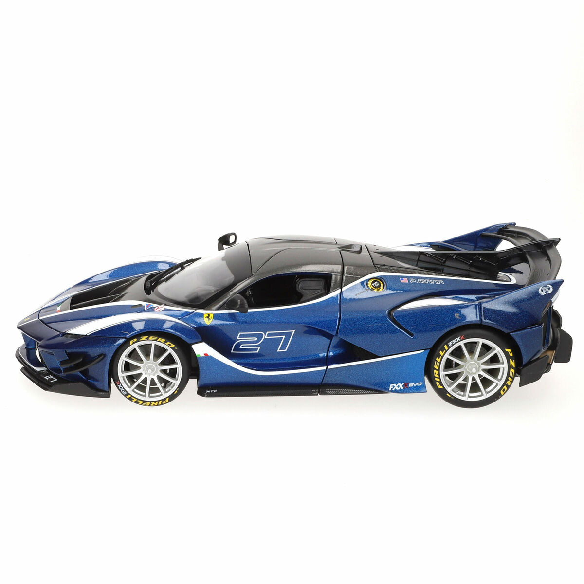 Car Bburago Ferrari FXX K-EVO #27 BL 1:18-4