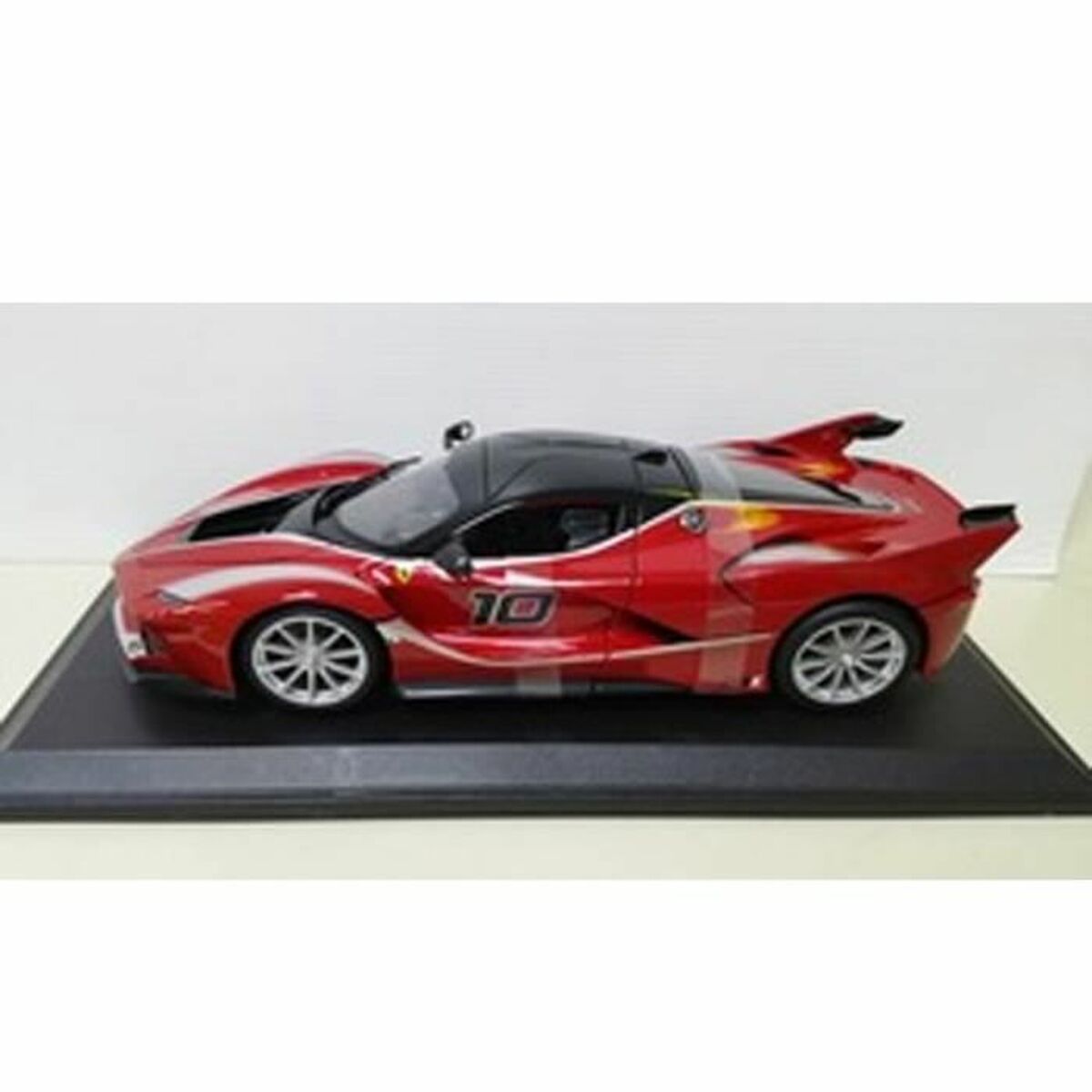 Car Bburago Ferrari FXX K #10 1:18-0
