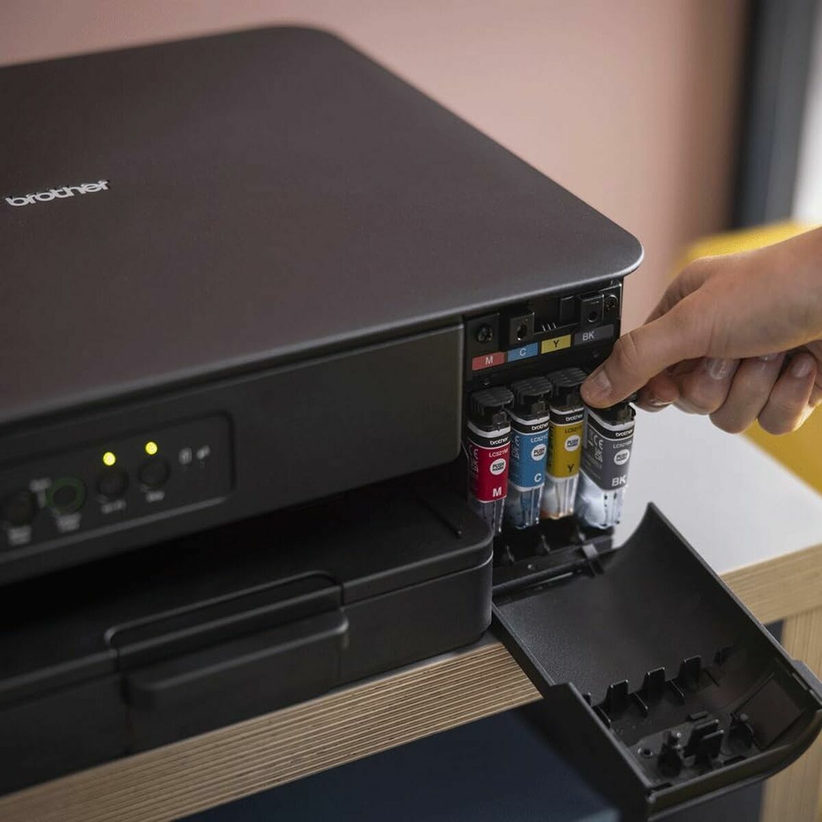 Original Ink Cartridge Brother LC521M Magenta-8
