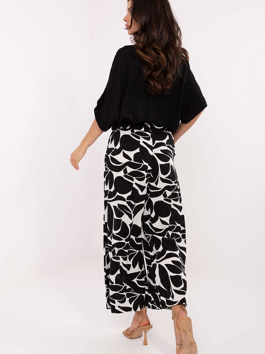 Women trousers model 215122 Sublevel-2
